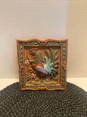Ceramic RoosterPlaque with Painted Accents wall hanging